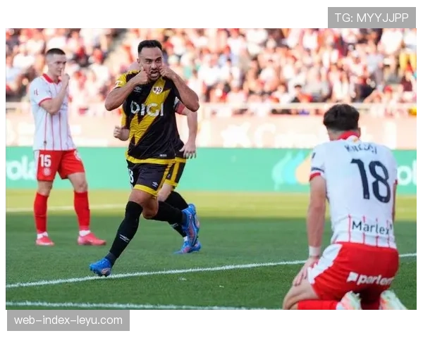 赫罗纳核心中场多夫比克腿筋不适,或缺席对阵皇马的争冠关键战 赫罗纳核心中场多夫比克腿筋不适,或缺席对阵皇马的争冠关键战